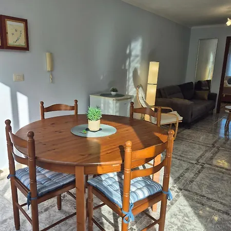 Soleado Cerca De La Playa - Wifi アパート